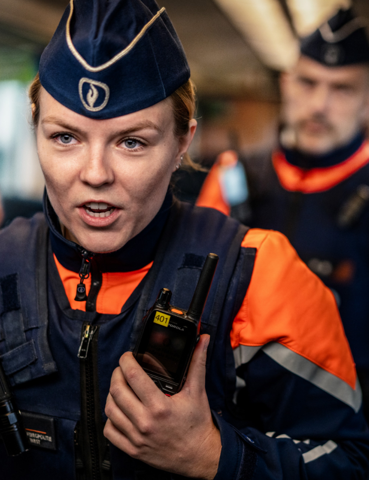 vrouwelijke inspecteur federale politie