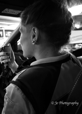 Politie in auto met intercom