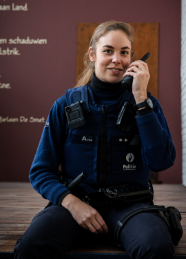 Julie INT