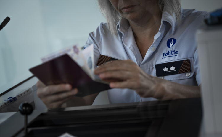 inspecteur luchtvaartpolitie paspoortcontrole